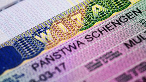 Xin Visa Pháp Cần Những Gì? Thông Tin Từ A - Z