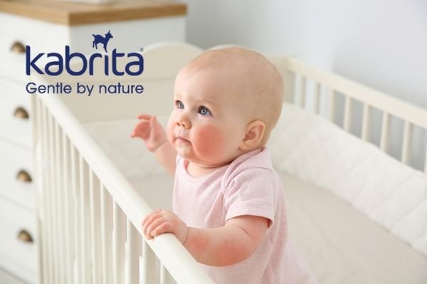 Bệnh chàm ở trẻ sơ sinh: Nguyên nhân, biểu hiện, cách điều trị