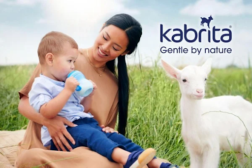 kinh nghiệm đổi sữa cho trẻ sơ sinh