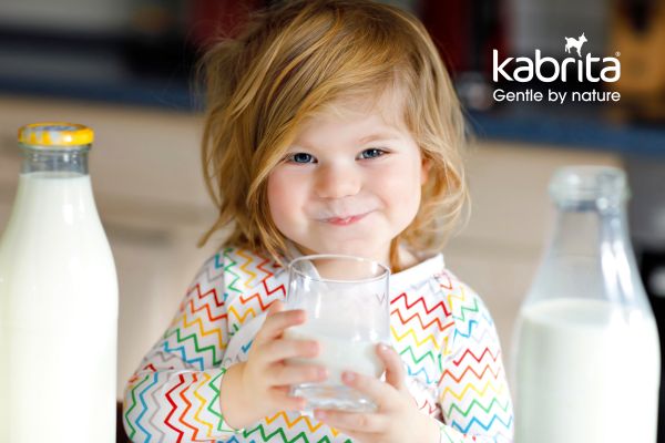 trẻ rối loạn tiêu hóa có nên uống sữa không