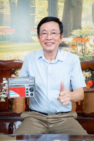 Đài Radio Nhật Bản- Người bạn không thể thiếu tuổi trung niên- Món quà ý nghĩa dành tặng người thân