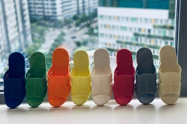 Vì sao bạn nên chọn dép tổ ong trẻ em Việt Thắng?