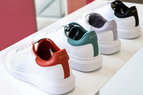 Bỏ túi ngay những địa chỉ shop giày dép nữ cao cấp tại quận 10