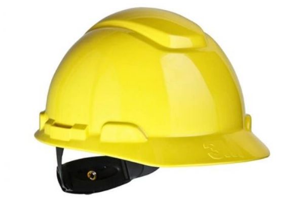 Nón bảo hộ chính hãng - niềm tin của người lao động