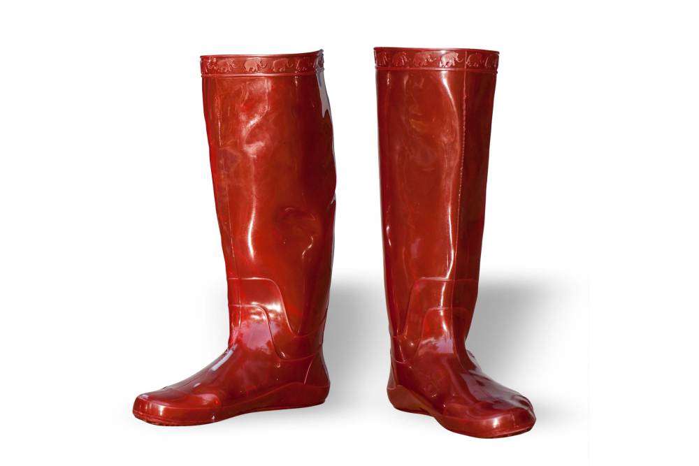 Những điểm cần lưu ý để sở hữu một đôi giày đi mưa chất lượng