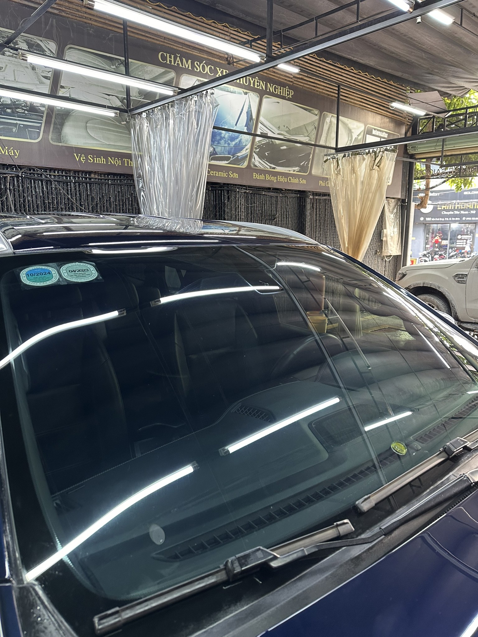 TẠI SAO PHẢI DÁN FILM CÁCH NHIỆT CHO XE HƠI?