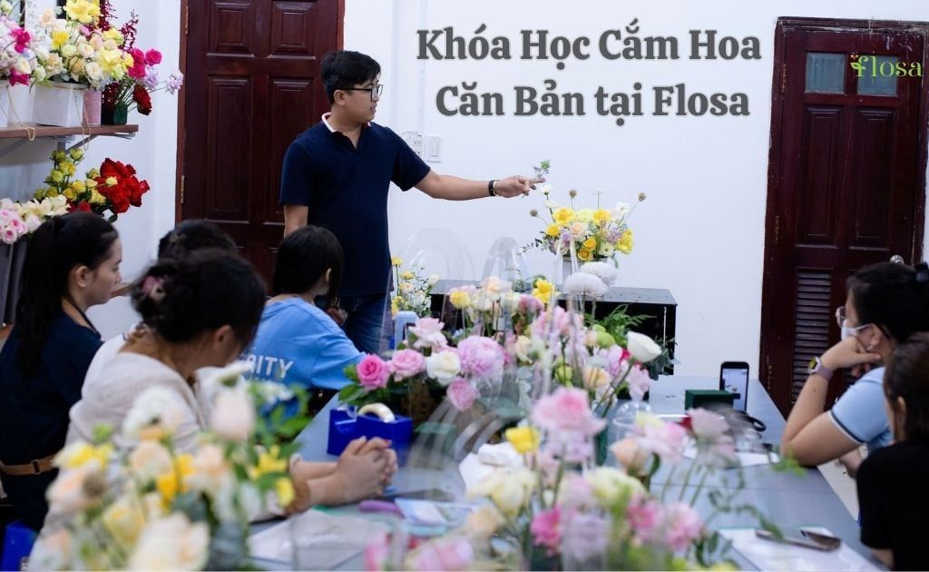 Học Cắm Hoa Căn Bản Tại Flosa - Tự Tin Sáng Tạo