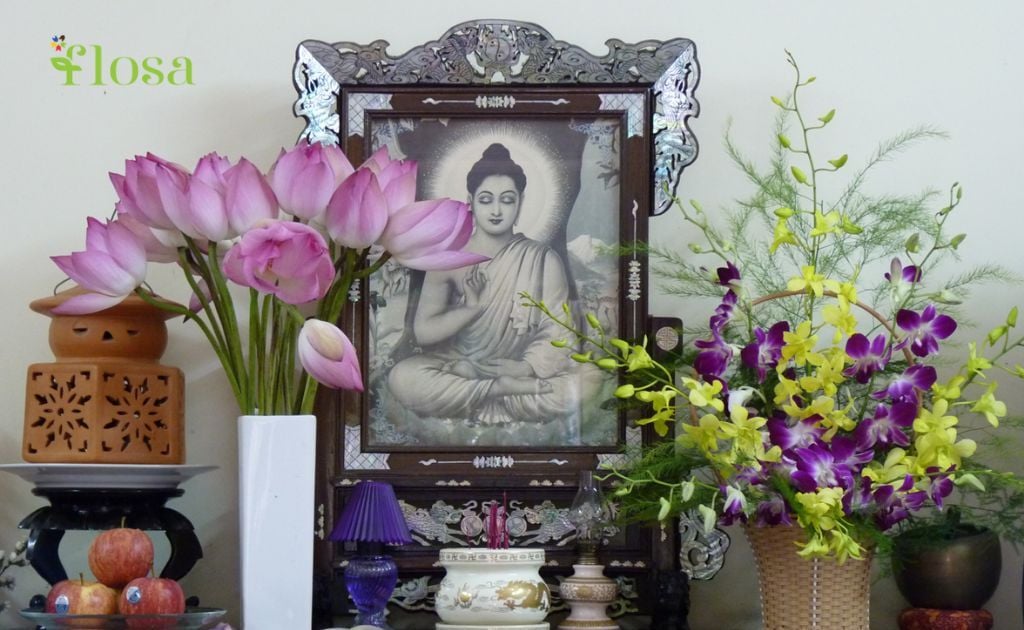 Cách cắm hoa lan bàn thờ trang nghiêm, đẹp nhất, đơn giản dễ làm