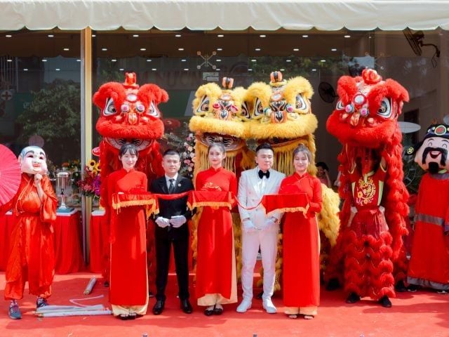 Đi Khai Trương Nên Mặc Gì Vừa Tinh Tế, Vừa Ấn Tượng