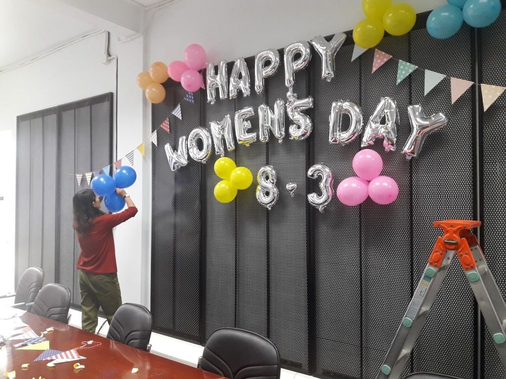 ORGANIZING A HAPPY WOMEN'S DAY PARTY WHAT IS NEEDED?