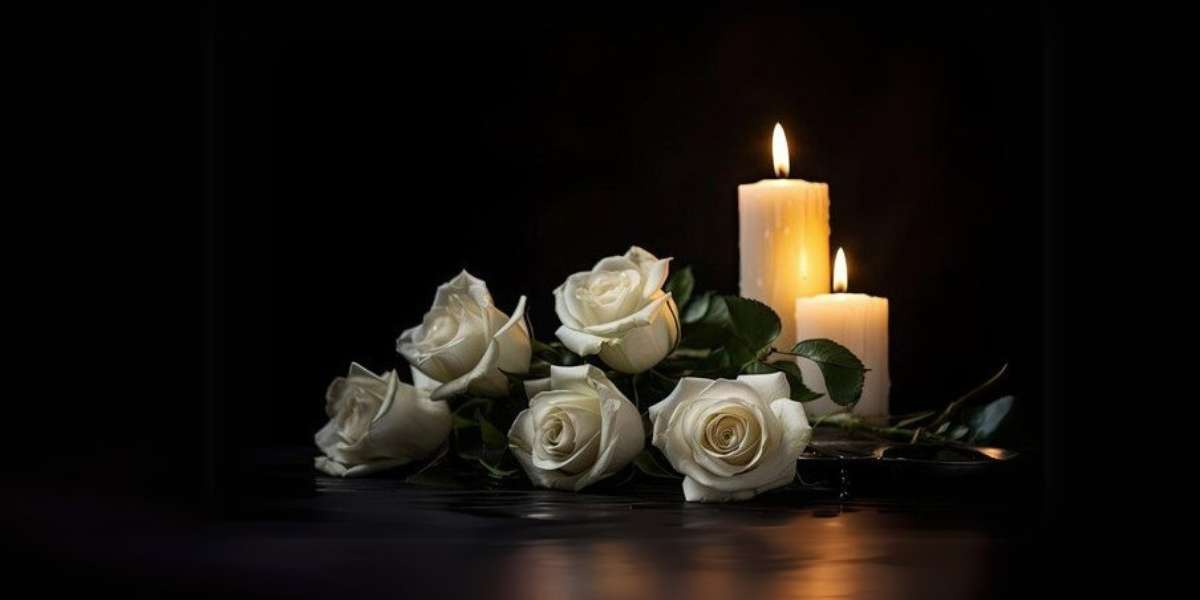 Hình nền đám tang Công giáo cho laptop hình ảnh năm bông hoa hồng trắng nằm cạnh hai ngọn nến đang cháy