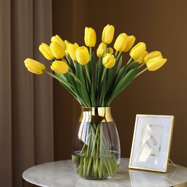 Hoa Tulip Vàng