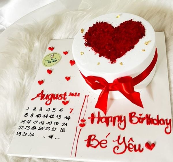 Nên viết gì lên bánh sinh nhật tặng người yêu cho lãng mạn nhất?
