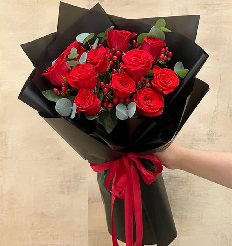 Bó Hoa Hồng Đỏ Charming - HBD268