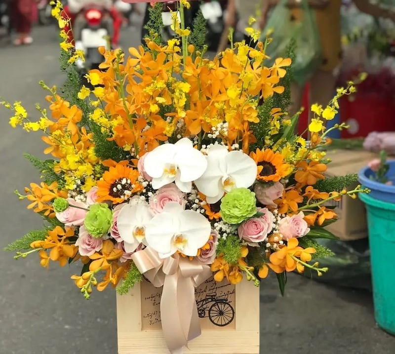 Mẹo giữ hoa lan cắm bình tươi lâu bằng cách chăm sóc và bảo quản đúng cách