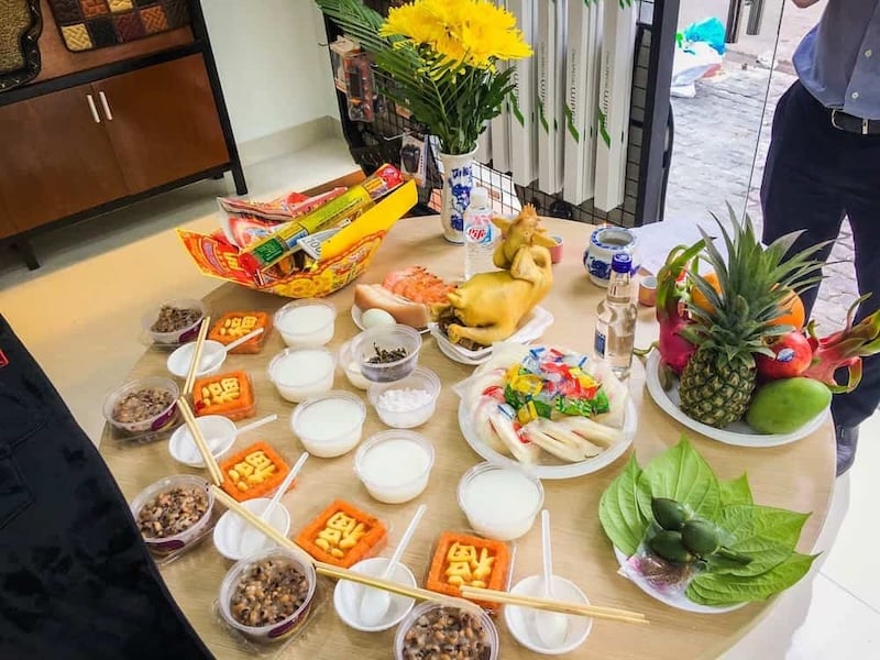 Thực hiện chương trình giảm giá ngày khai trương để thu hút khách hàng và đón tài lộc