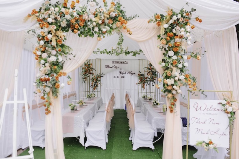 Dịch vụ trang trí trọn gói tiệc cưới tại Flosa