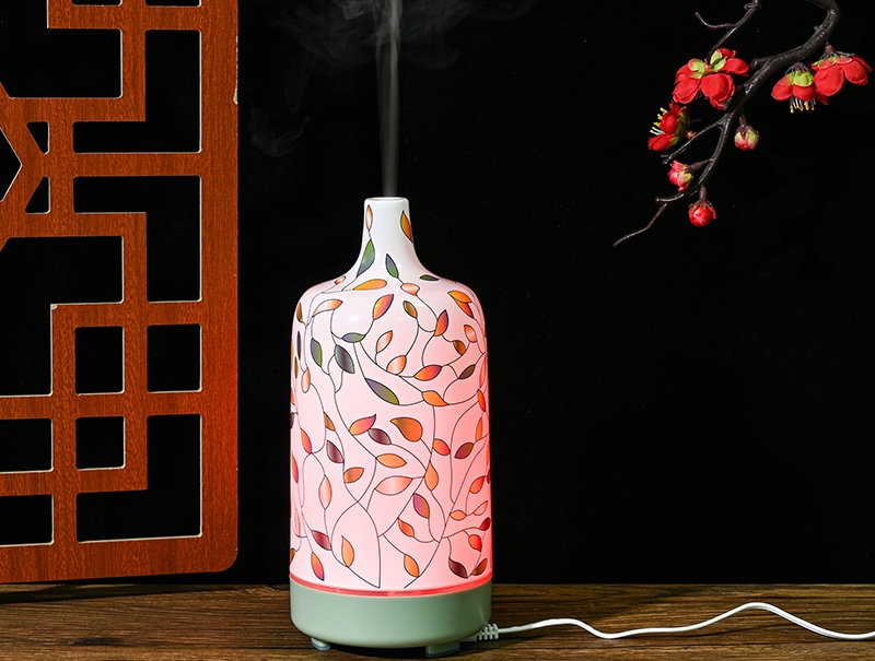 Đèn xông tinh dầu văn phòng giúp thư giãn