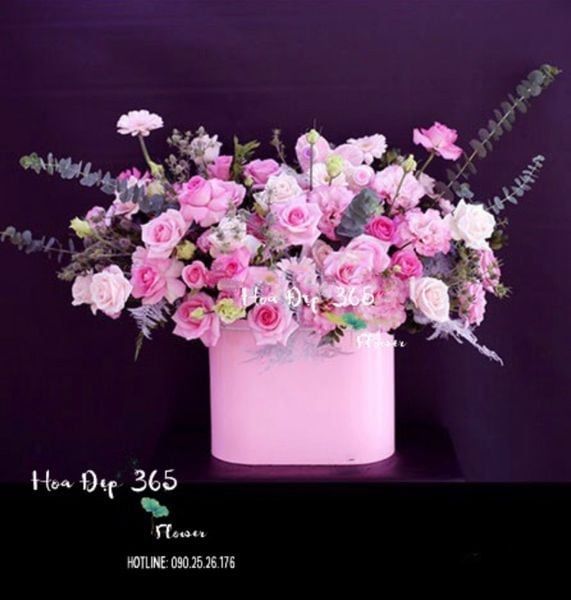 Hộp hoa hồng pastel kết hợp cũng mang đến nhiều ý nghĩa và lời chúc tốt đẹp