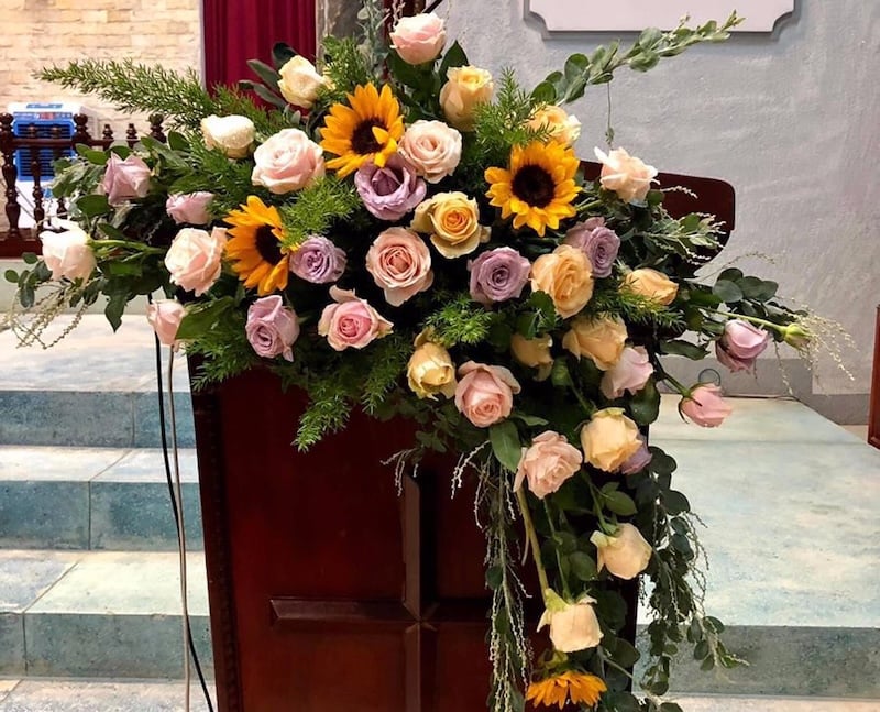 Tiêu chí chọn hoa để bục phát biểu phù hợp