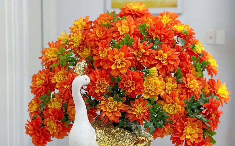 Mẫu cắm hoa thược dược với xốp