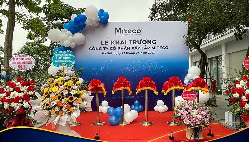 Hoa khai trương sang trọng là món quà không thể thiếu mừng khai trương công ty