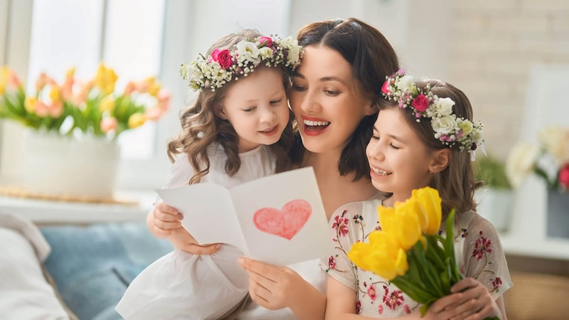 Tìm hiểu sự khác biệt trong văn hóa kỷ niệm Ngày của Mẹ trên thế giới