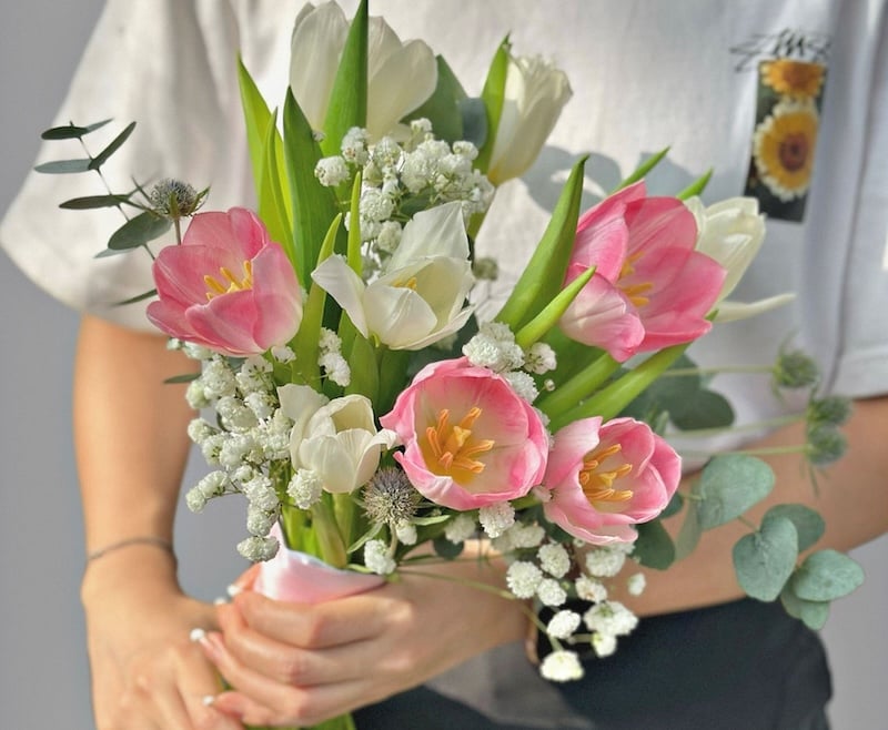 Hoa cưới tulip hồng là biểu tượng của sự may mắn, một cuộc sống hôn nhân hạnh phúc viên mãn