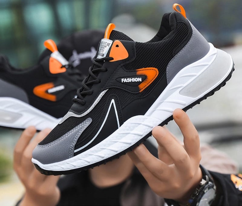 Giày thể thao/Quần áo tập gym - quà tặng sinh nhật cho chồng yêu thể thao