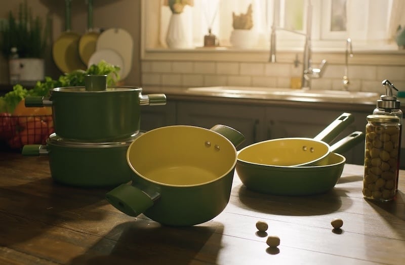 Bộ dụng cụ nhà bếp cao cấp, chất lượng - quà sinh nhật vợ thiết thực, ủng hộ đam mê nấu nướng của cô ấy.