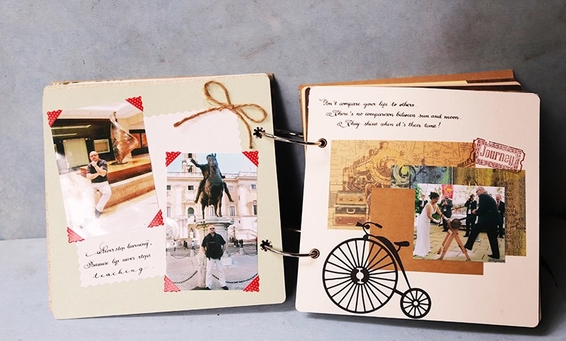 Scrapbook tự tay làm, dùng để lưu giữ những kỷ niệm đẹp trong hành trình tình yêu của hai người