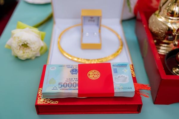 Mâm tiền nạp tài là phần tiền thách cưới mà nhà gái đưa ra
