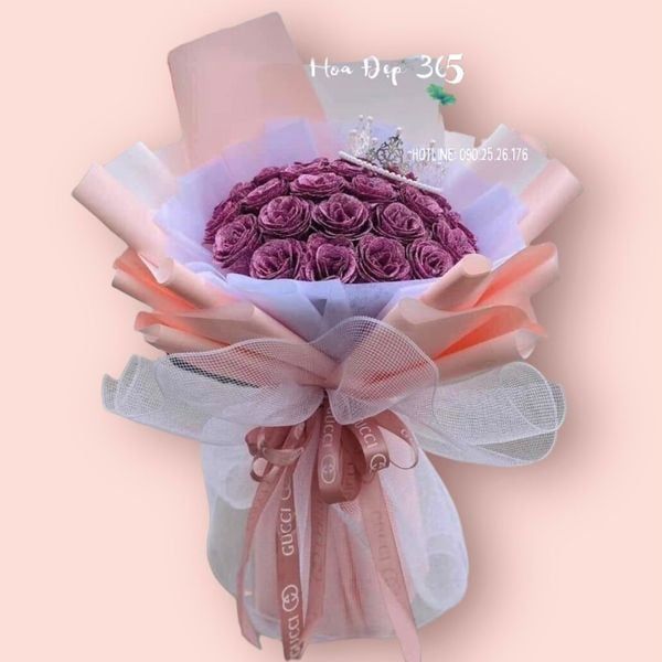 Hoa hồng tím độc lạ cũng là món quà ý nghĩa dành cho người bạn yêu quý