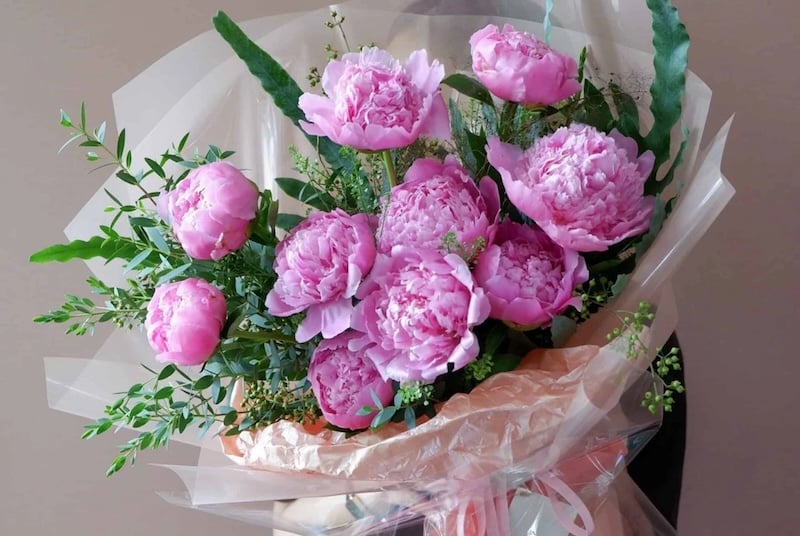 Mẫu bó hoa mẫu đơn sang trọng tặng người yêu