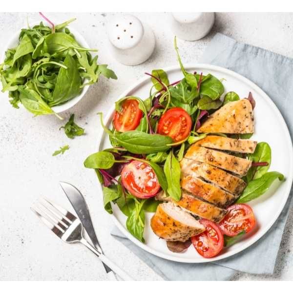 Thực đơn ức gà làm gì ngon cho người ăn kiêng