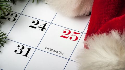 [ Góc Thắc Mắc] Noel 2025 Thứ Mấy? Còn Bao Lâu Thì Đến Noel 2025