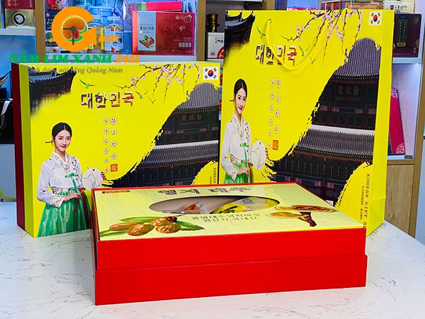Hình ảnh set nấm linh chi và táo đỏ Hàn Quốc chính hãng