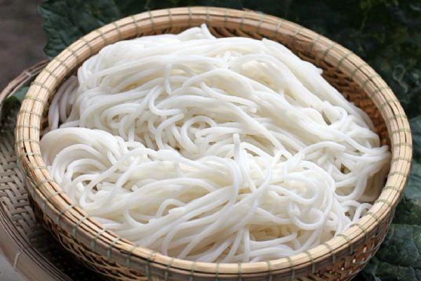 Người bệnh tiểu đường ăn bún được không? Những điều cần lưu ý khi ăn bún