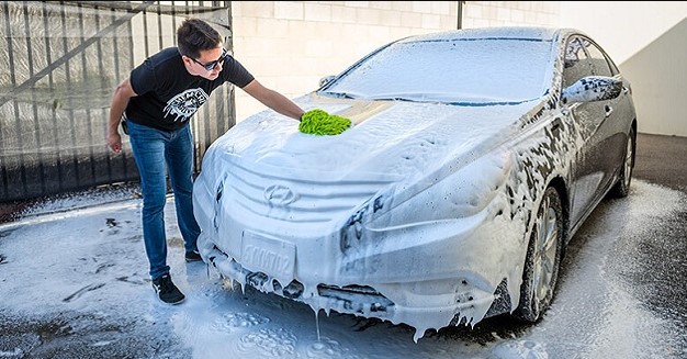 Rửa xe bọt tuyết có hại cho xe không ?