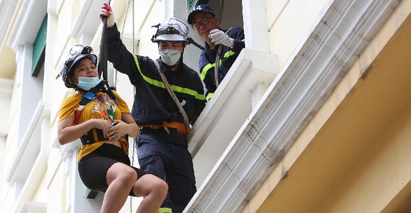 Dây thoát hiểm hạ chậm chống cháy