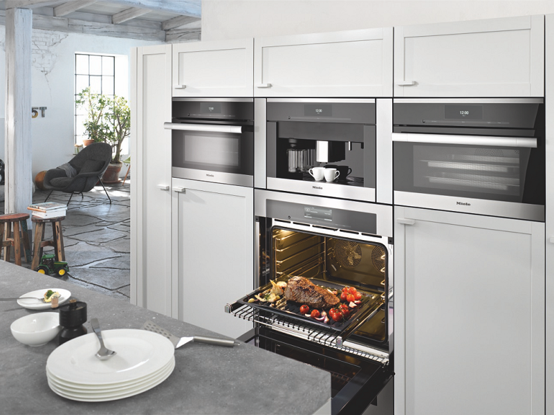 Lò hấp nướng đa năng Miele: giải pháp hoàn hảo cho gia đình bận rộn