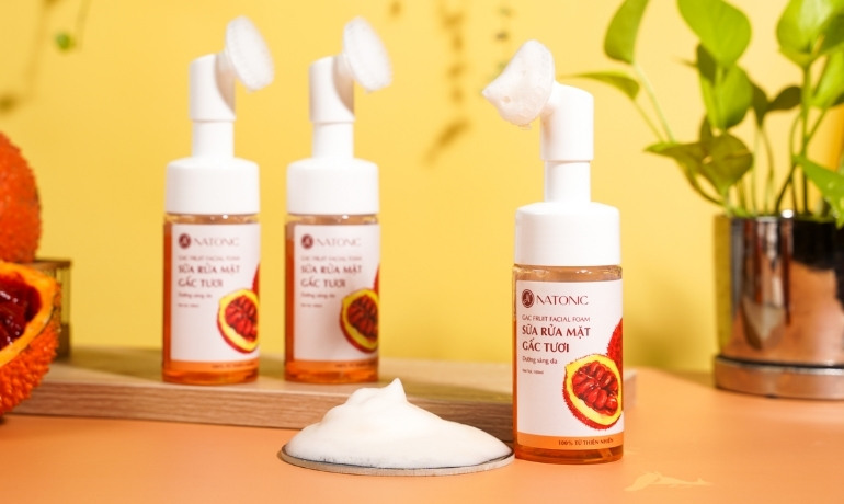Cách rửa mặt bằng sữa tươi không đường không bắt nắng