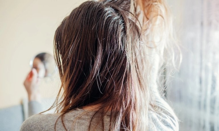 Có nên gội đầu mỗi ngày không? Gội đầu nhiều có hại cho tóc không?