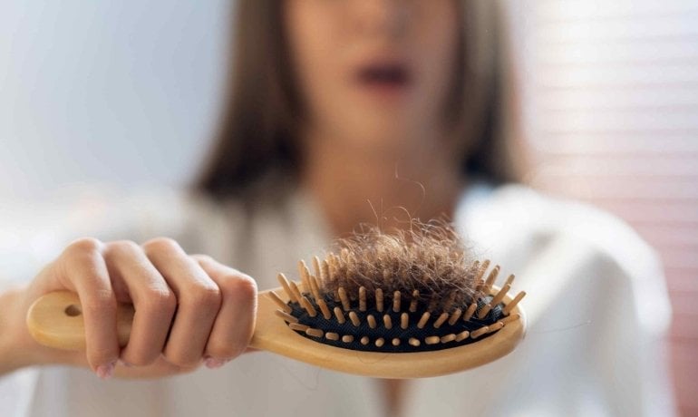 Có nên gội đầu mỗi ngày không? Gội đầu nhiều có hại cho tóc không?