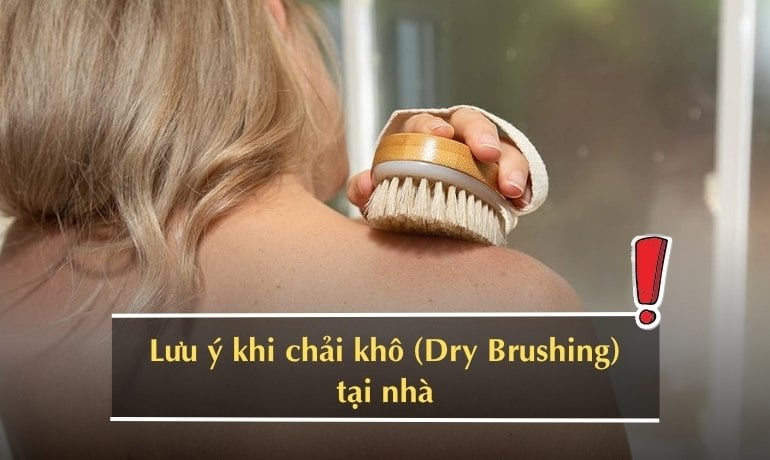 Chải khô, dry brusing là gì và cách sử dụng bàn chải khô body, da mặt?