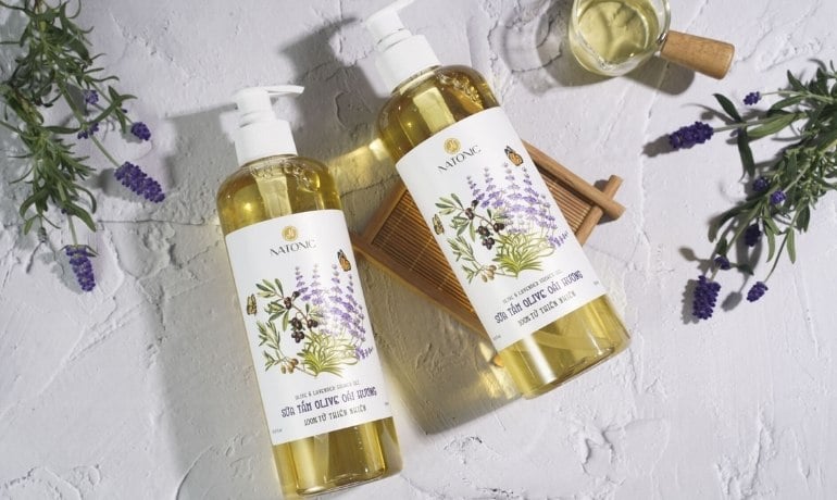 Chải khô, dry brusing là gì và cách sử dụng bàn chải khô body, da mặt?