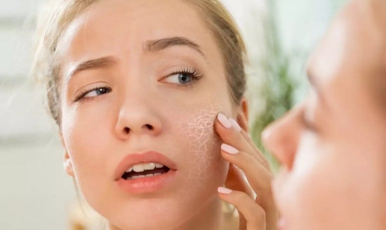 Cách rửa mặt bằng sữa tươi không đường không bắt nắng