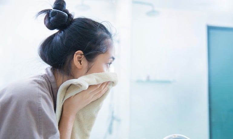 Một ngày nên rửa mặt mấy lần để da sạch mà không bị khô?