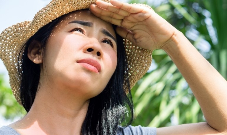 Sữa rửa mặt có làm trắng da không? Cách sử dụng dưỡng trắng hiệu quả