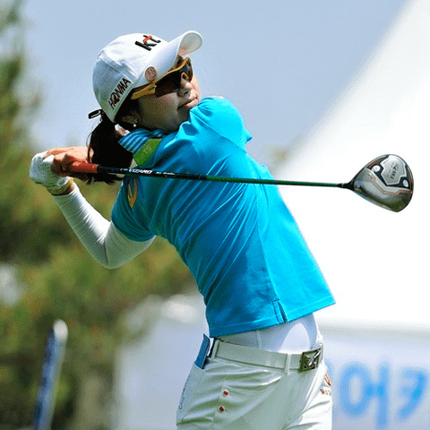 Điều gì làm nên phong cách chơi golf mùa hè của bạn?